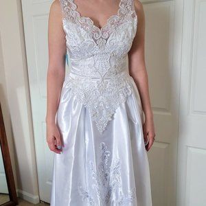 White A-Line Wedding Dress with LONG Train, Size 12, Bonny Bridal